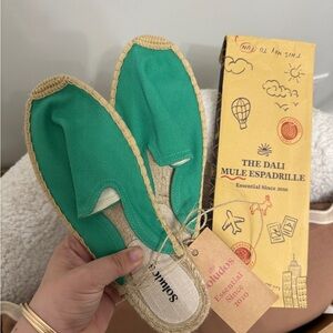 NIB Soludos Green Dali Mule Espadrilles